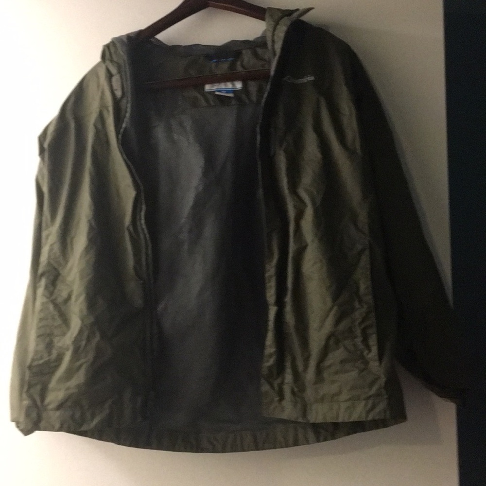 Columbia rain jacket
